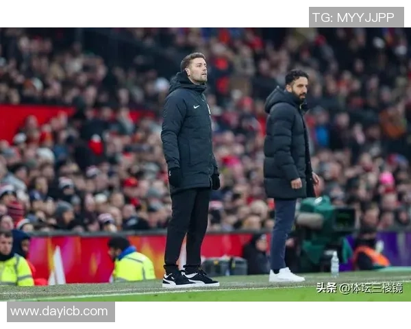 斯洛特谈战术调整芒特或出任前腰曼联本场更偏向532体系